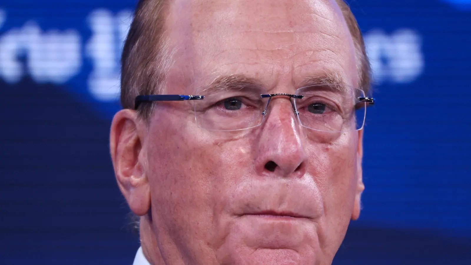 Bitcoin Surging as Saylor Outpaces BlackRock; Musk Hint