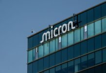 Micron stock sinks 30% despite AI demand boom Micron stock sinks 30% despite AI demand boom