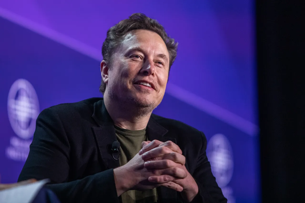 Tesla Ramps $25B Capex for AI, FSD Milestone Ahead