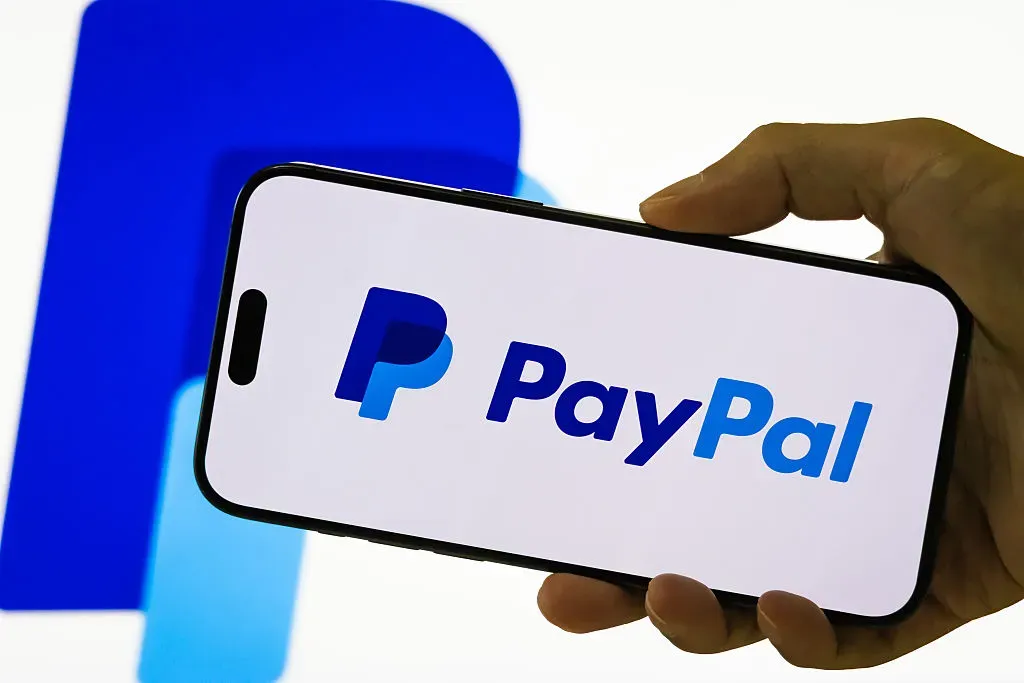 PayPal to Use AI, Cut Costs, Save $1.5B Under CEO Lores