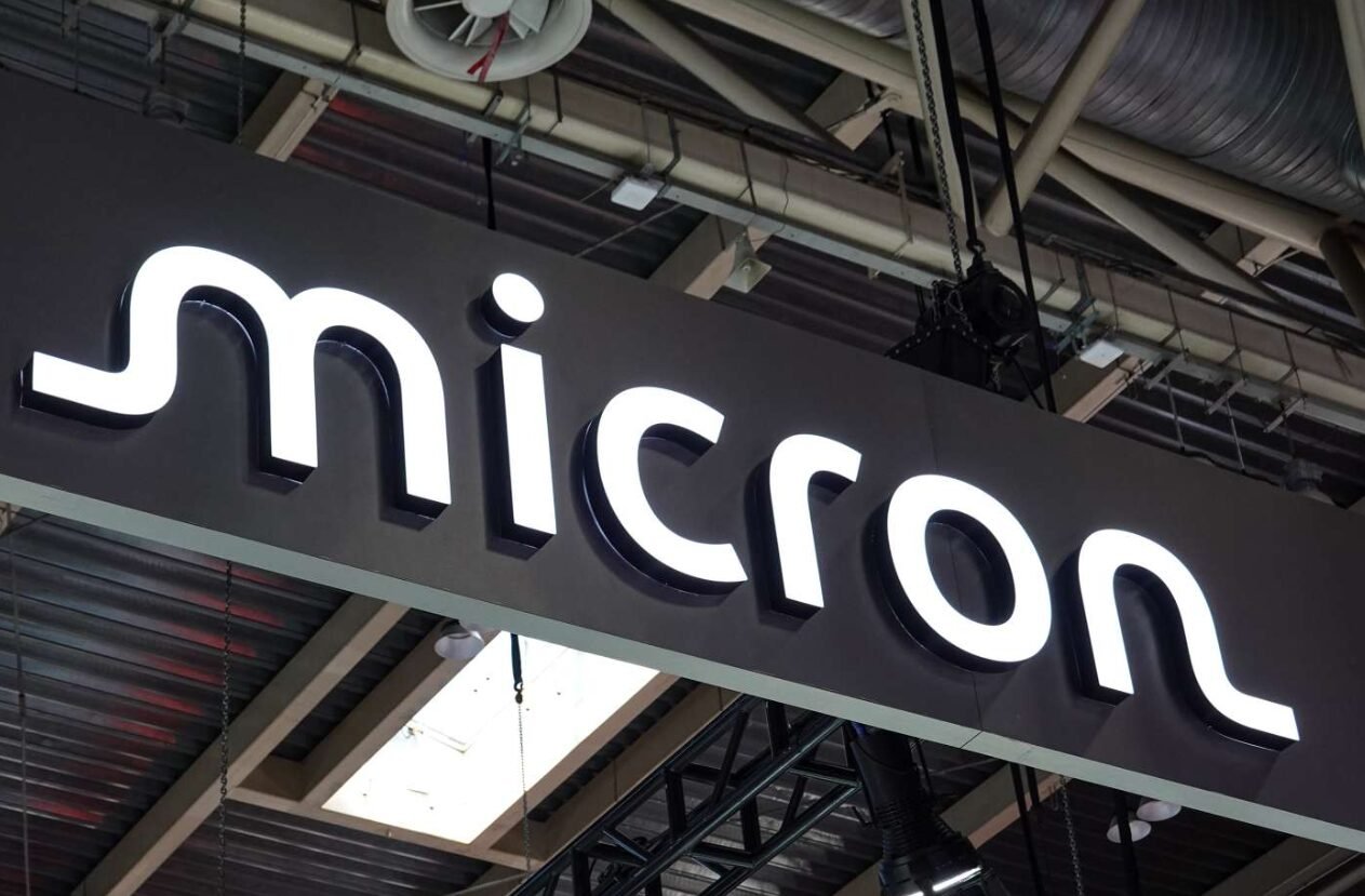Micron Hits $1 Trillion Cap, Buffett Sell Strategy Debated