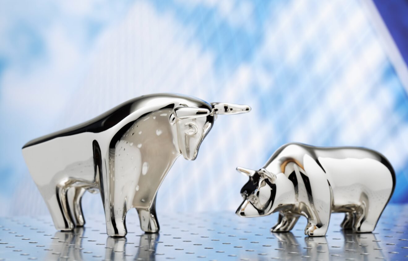 Micron Stock Bull vs. Bear Debate Intensifies Amid AI Rally