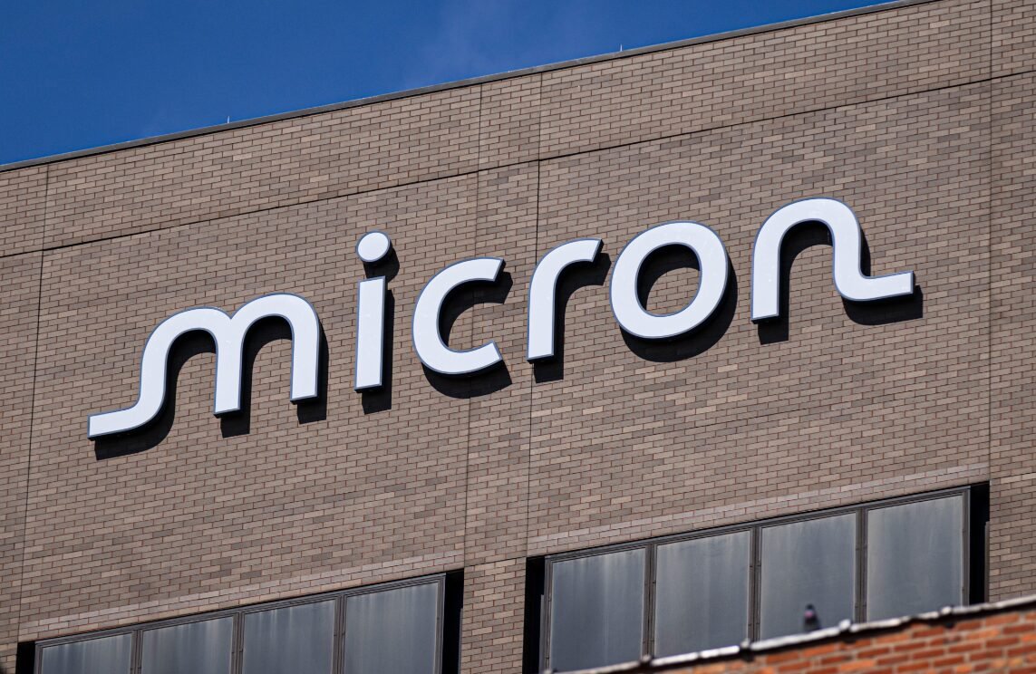 Micron Stock Surges Past $1K as AI Boom Drives Earnings Forecast