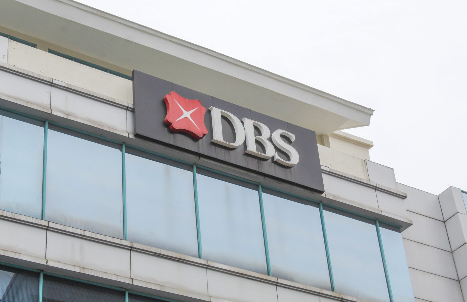 DBS Retail Gold Tokens Launch in 2026