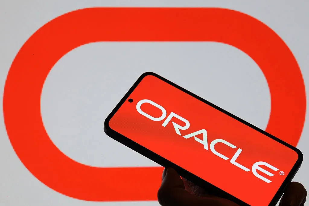 Oracle Shares Tumble 6.5% as Iran Conflict Sparks Market Sell-Off