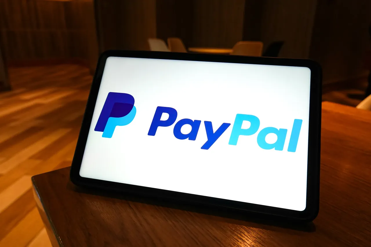 Analysts, traders: Stripe-Advent offer undervalues PayPal