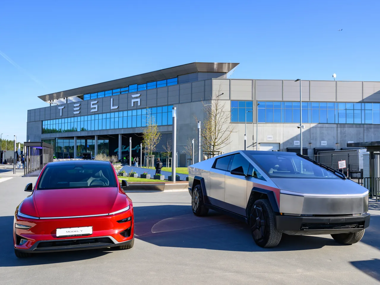 Tesla Launches Megacharger Network with Bloomington Station
