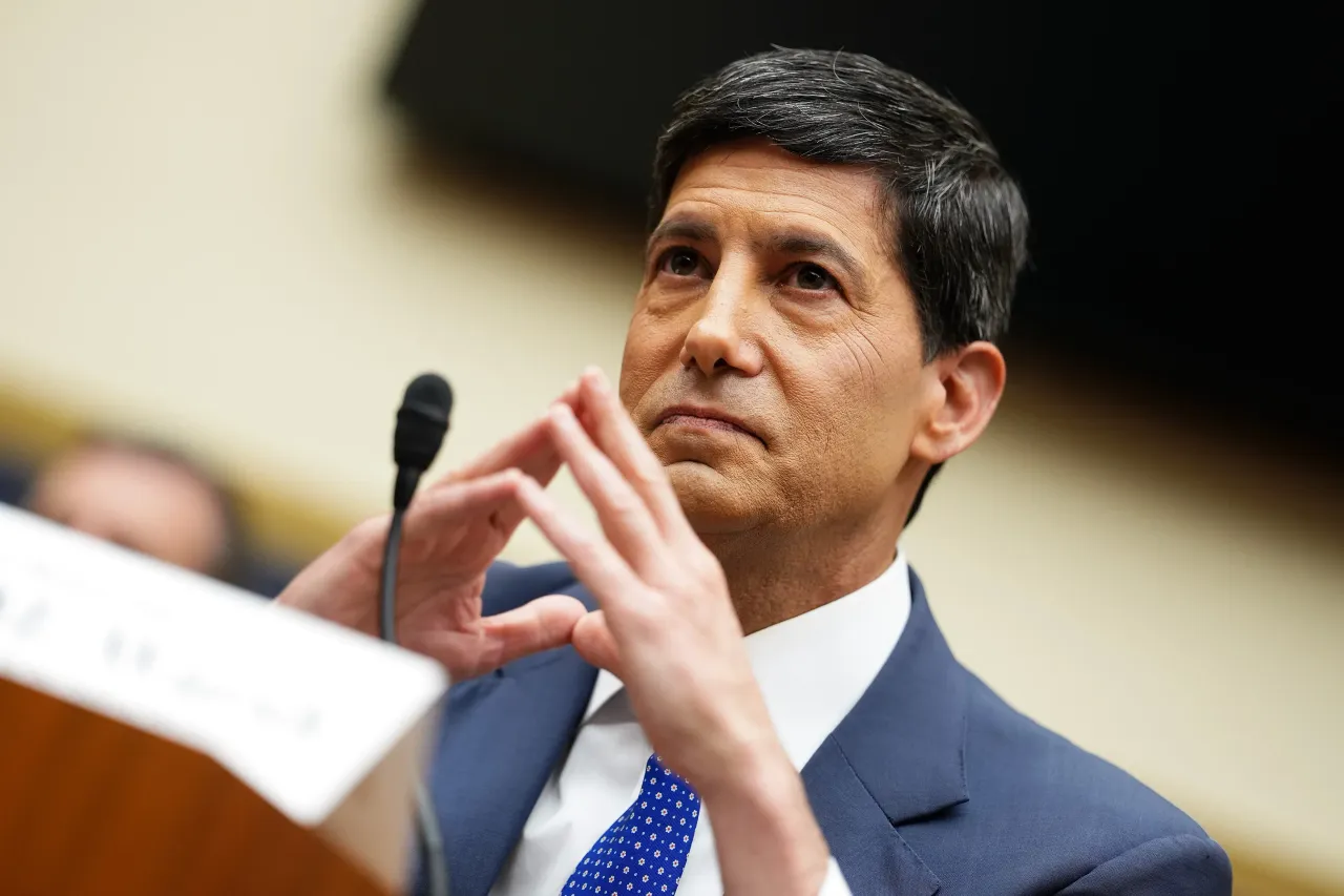 Warsh: No Stablecoin Bailout, GENIUS Act Deadline Near