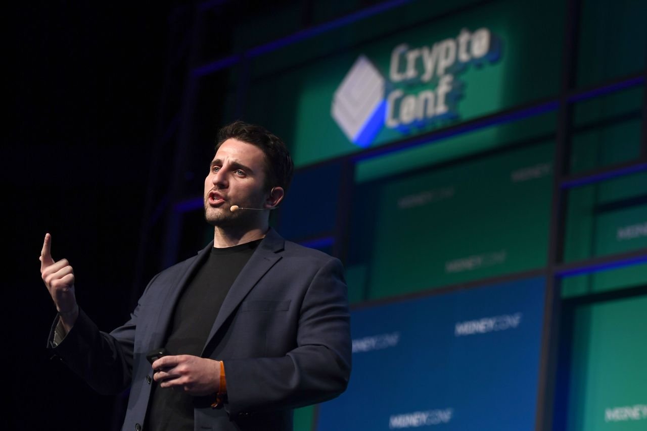 Pompliano: Banks battle crypto firms over who can offer yield