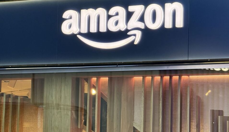 Sell Amazon Stock Now? Analysts Mostly Say Hold