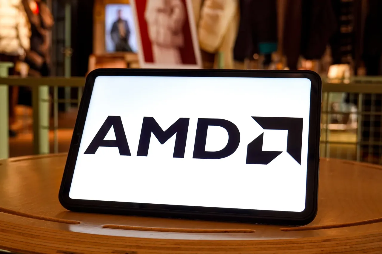 SpaceX switches to Nvidia, drops AMD; AMD's CapEx doubles, stock dips