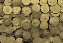 Newsom Signs California Ban on Public Officials’ Memecoins Newsom Signs California Ban on Public Officials' Memecoins