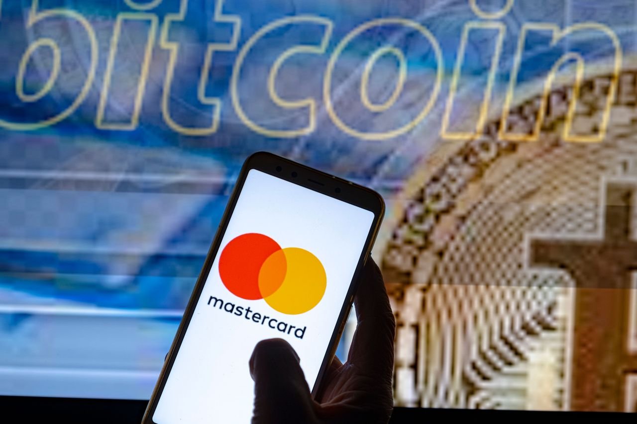 US Bank tests stablecoin cross-border payment; cards get stablecoin support