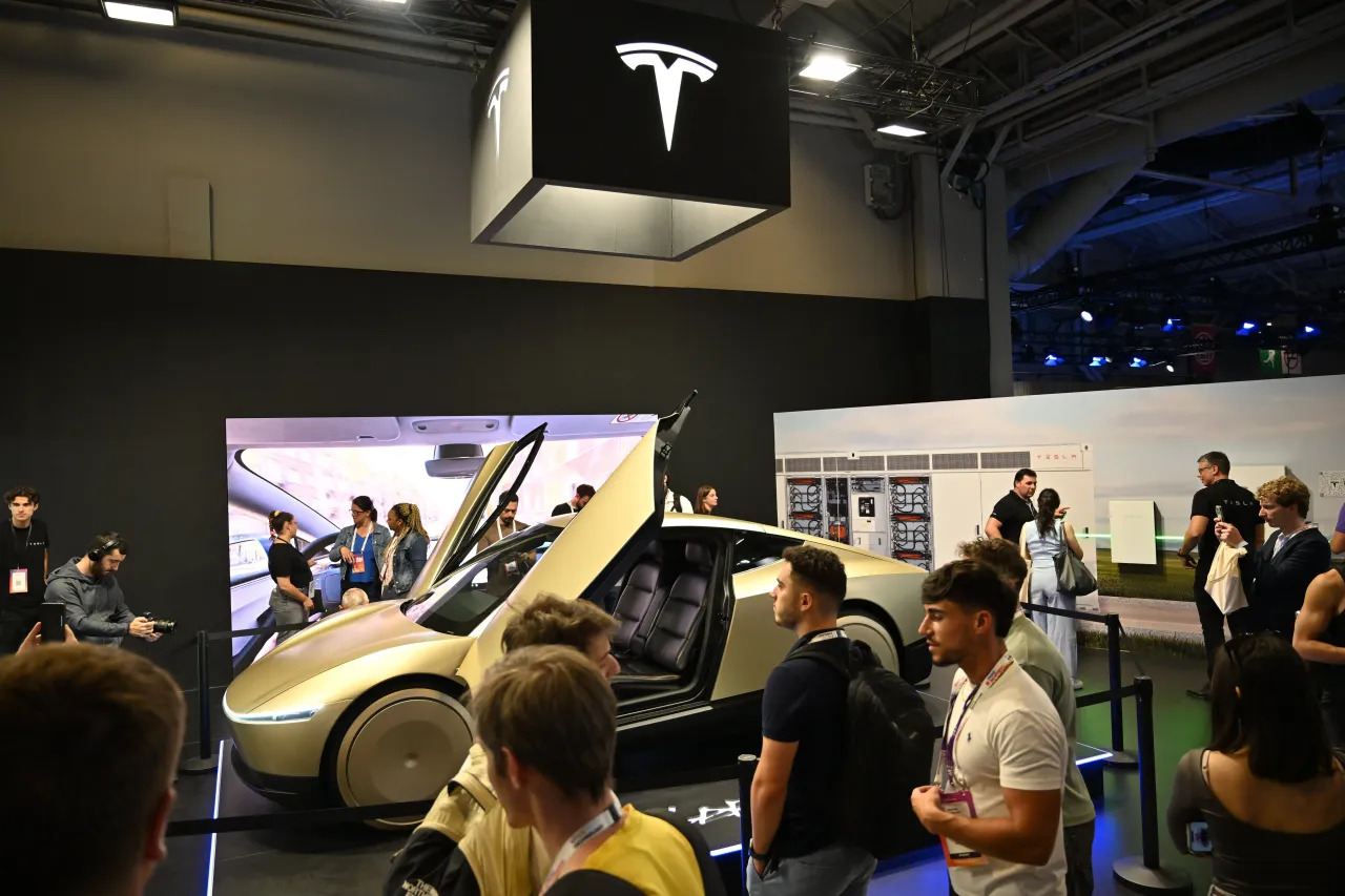 Gary Black: Uber 'should win easily' with multiple AV fleets